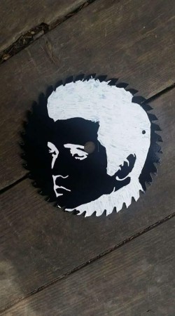 /products/elvis-on-saw-blade/